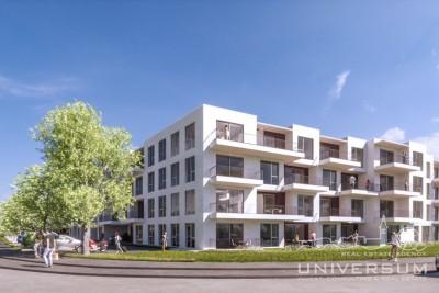 Apartments on the second floor of a building equipped with an elevator in Umag. 1