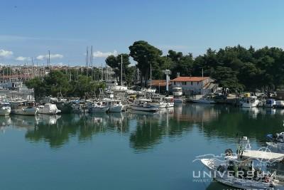 Apartment, first row to the sea in Novigrad - under construction