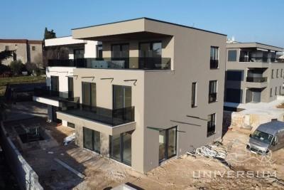 Nice residential building with 4 two-story apartments and a view of the sea 2