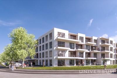 Apartments on the 2nd floor of a building equipped with an elevator and garage in Umag. 4
