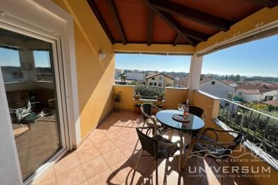 Furnished apartment only 400m from the sea in Novigrad 3