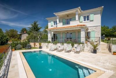 The enchanting villa is located in the vicinity of Poreč 1