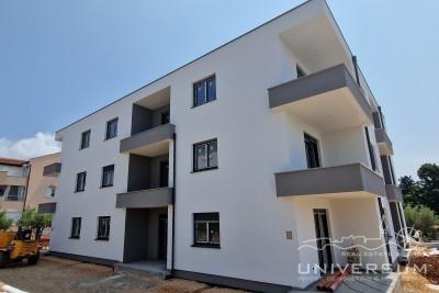 Modern apartment on the ground floor in the vicinity of Umag 2