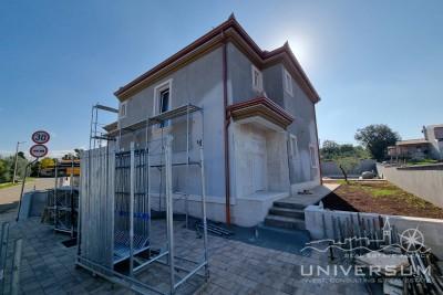 Bella casa bifamiliare con piscina nelle vicinanze di Buie 5