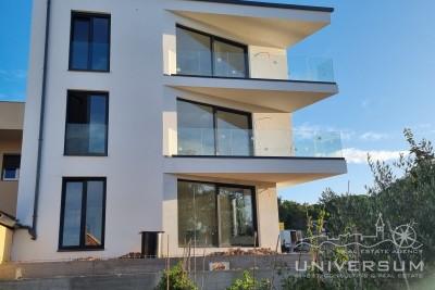 Superb apartment on the first floor, new building - Poreč 2
