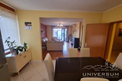 Apartment on the first floor, just 300m from the sea in Novigrad 2