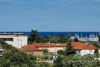 Superb penthouse with sea view in Umag