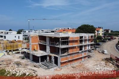 Two-room apartment on the ground floor under construction in Novigrad 1