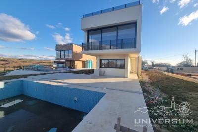 ESCLUSIVO! Villa con piscina e vista mare a Verteneglio 4