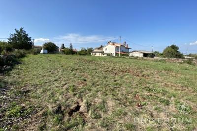 Building land with a view of the sea in the vicinity of Buje 2