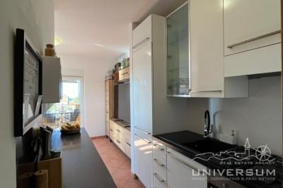Furnished apartment only 400m from the sea in Novigrad 4