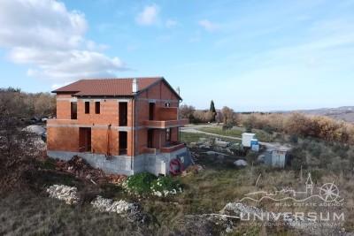 Duplex house with swimming pool near Buje 1